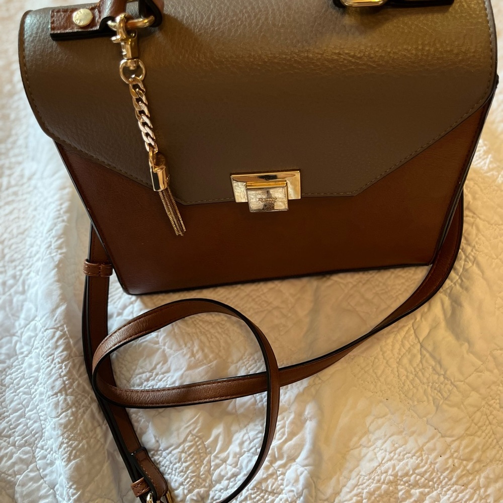 DUNE Crossbody Bag